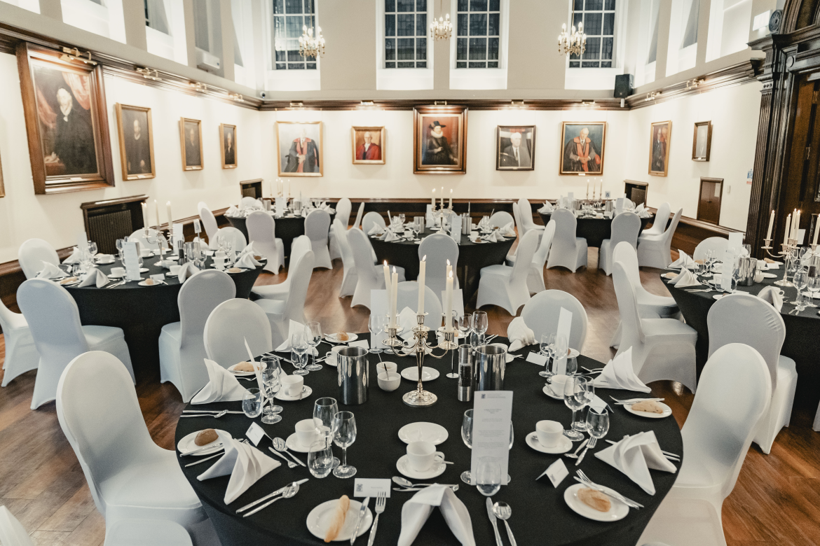 College hall dressed by 1599